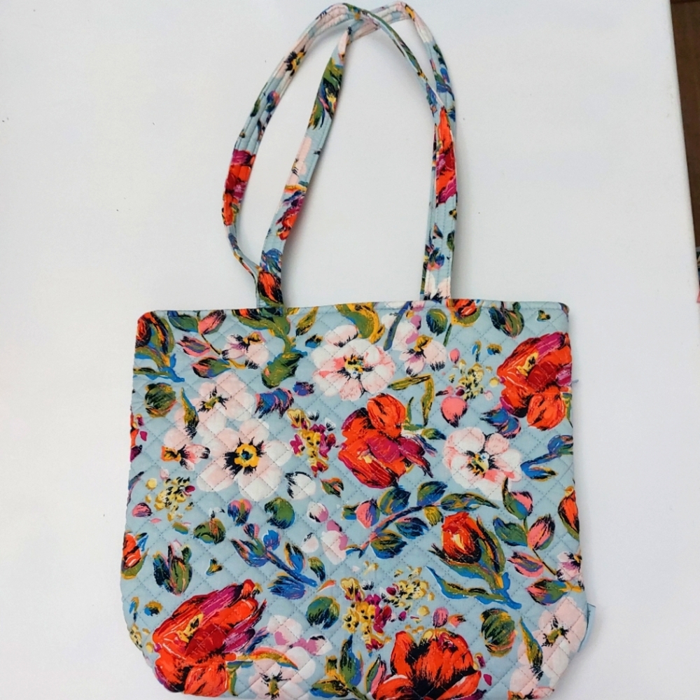 Vera Bradley Tote Sea Air Floral NWOT